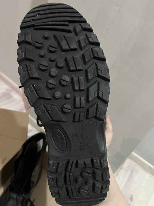 Зимние берцы новые 44р