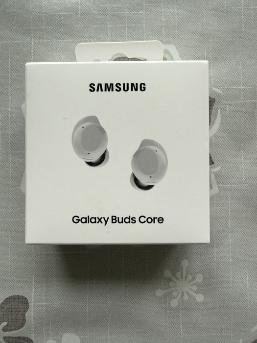 Новые наушники Самсунг