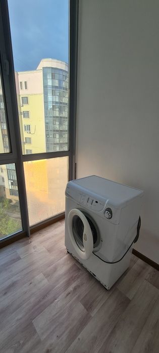 Продам стиральную машину "CANDY"