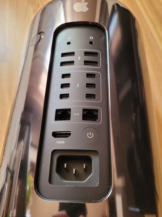 Mac Pro 2013 "Trash Can"