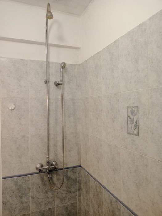 Под Наем Боксониера Супер Център Пазарджик (пешеходна зона)