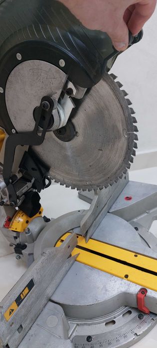 Circular Dewalt DWS780