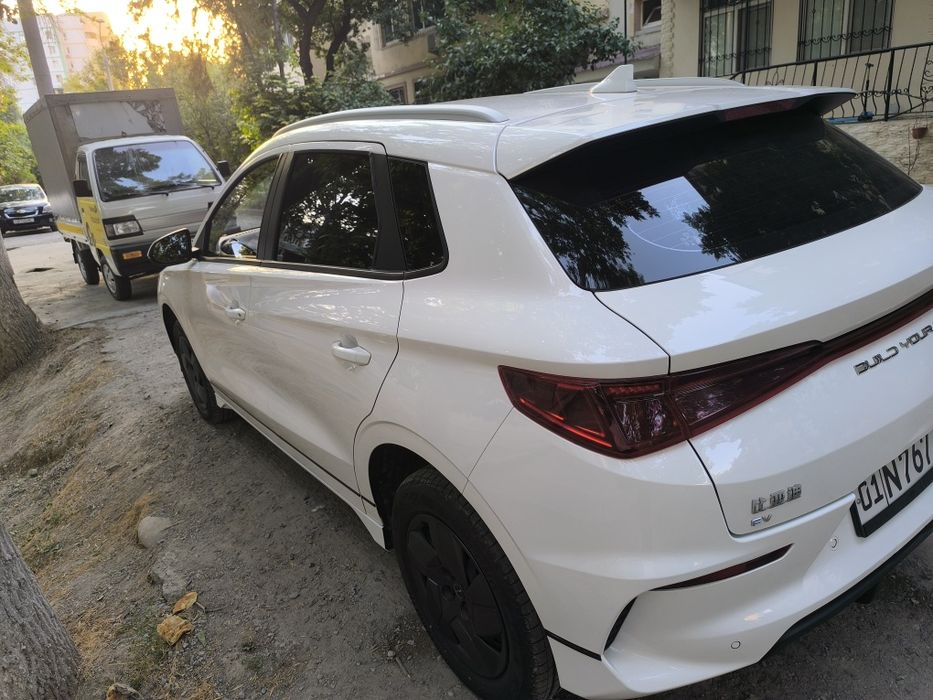 Byd e2 15000 xolati zor