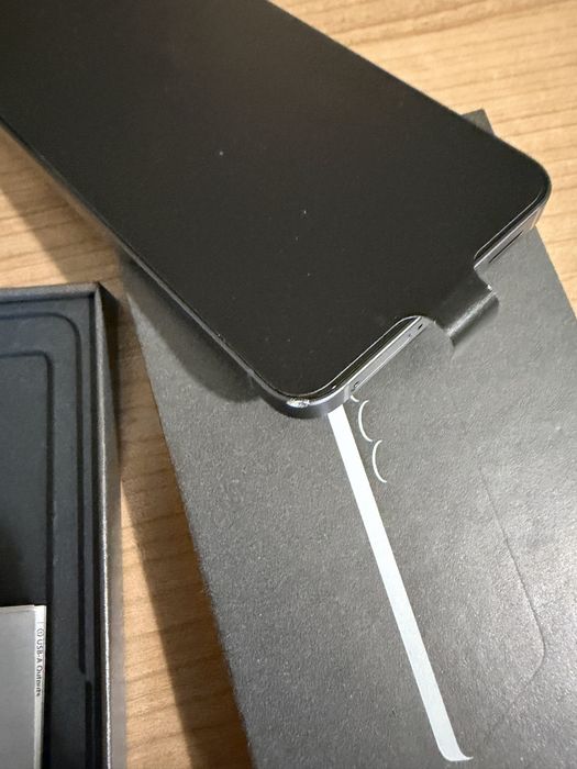 Samsung S25 чисто нов