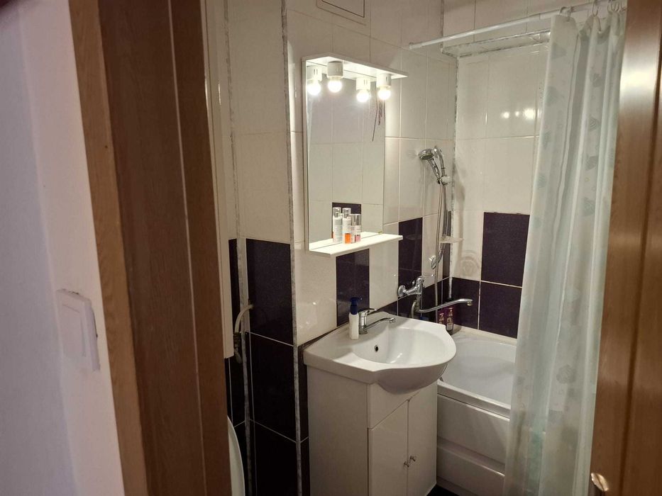 Proprietar vanzare Apartament 4 camere central Craiova 0730497998