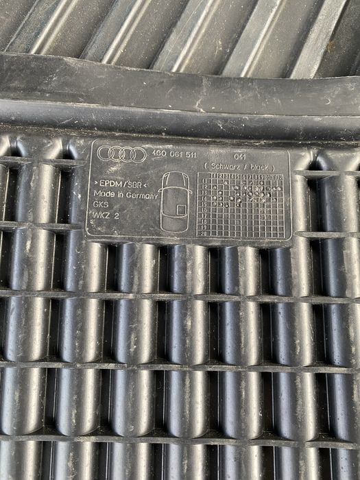 Комплект стелки за ауди а6ц7