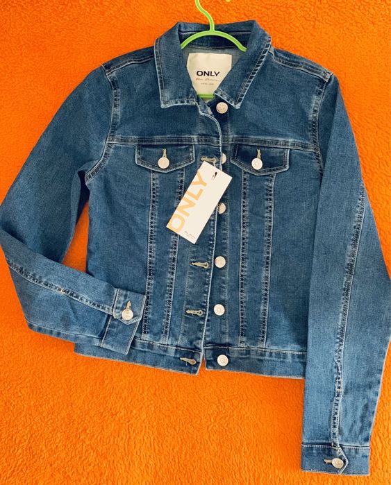 Дамско дънково яке хс размер / нова риза с бродерия Л размер