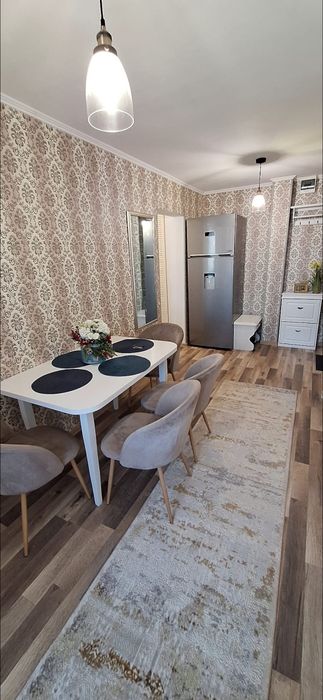 Se vinde - Apartament 3 camere