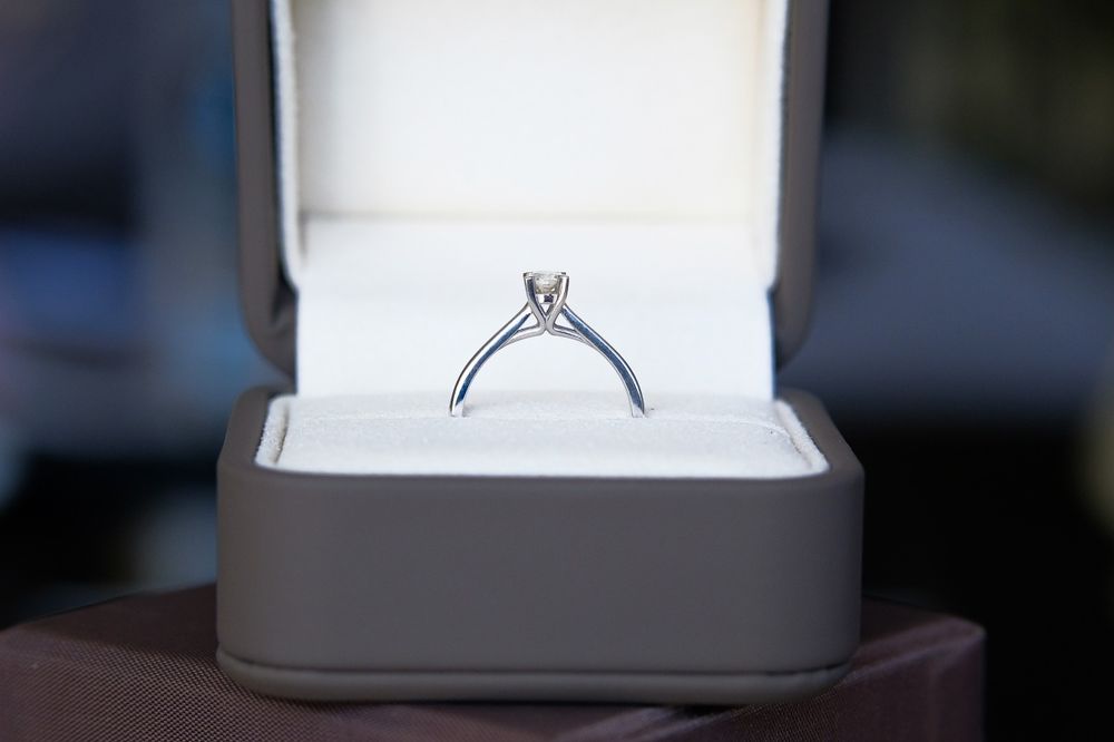 Inel logodna Teilor, aur alb 14k, diamant natural 0.15ct