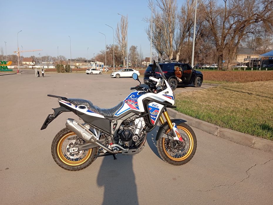 Продам мотоцикл. Новый.