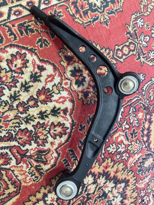 Рычаг бмв е36 новый