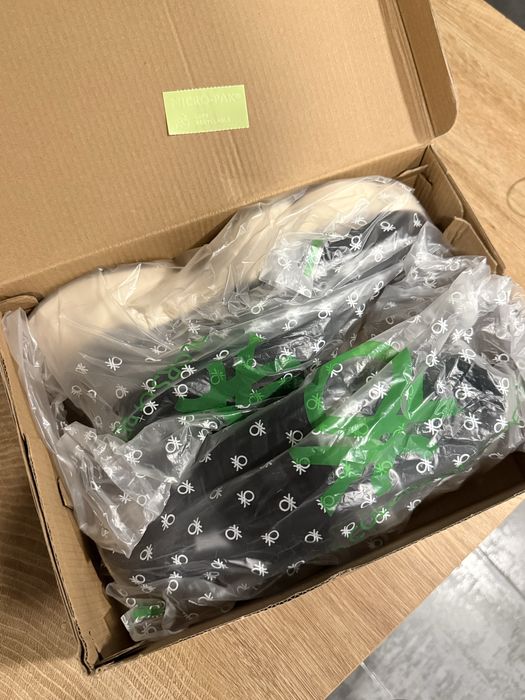 Чисто нови маратонки Benetton