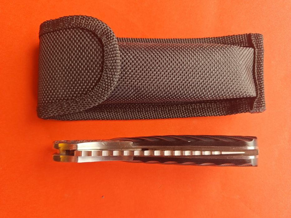 Руски сгъваем нож-Лев