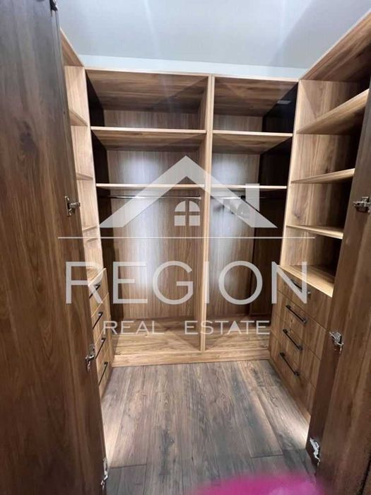 Дава се под наем Тристаен апартамент в Варна, Гръцка махала - 110 кв.м за 1071 € - Снимка #7