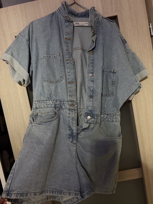 Продавам дънков гащеризон зара zara хл