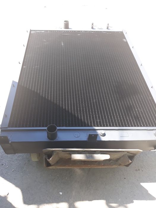 Radiator combina laverda .case .John Deere .CLASS