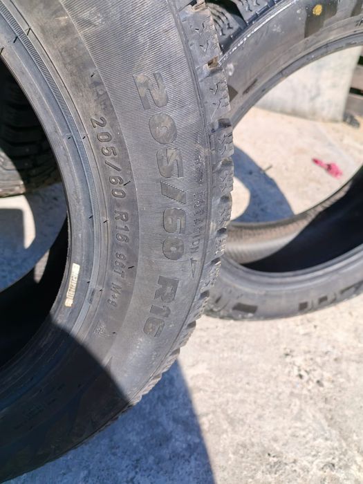 Продам комплект зимней резины