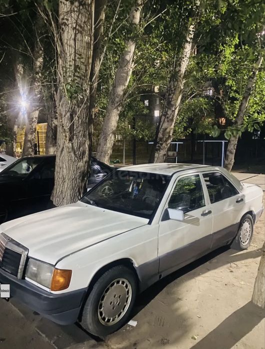 Mersedes benz 190
