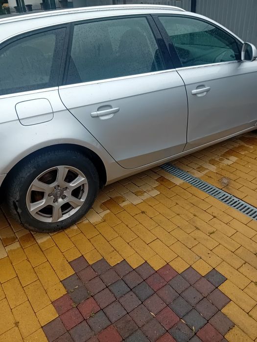 AUDI A4 2010 — imagine 5