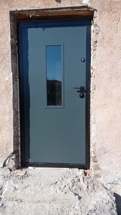 Метални входни врати за дома и индустрията