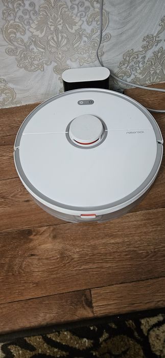 Продается робот пылесос Xiaomi S5