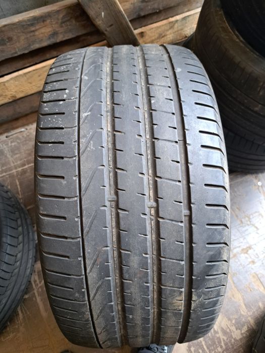 O anvelopa 295/35 R21 Pirelli