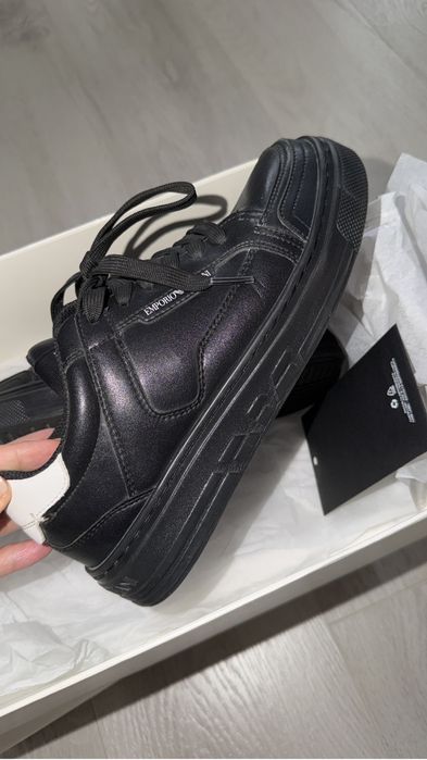 Emporio Armani оригенал 37р.