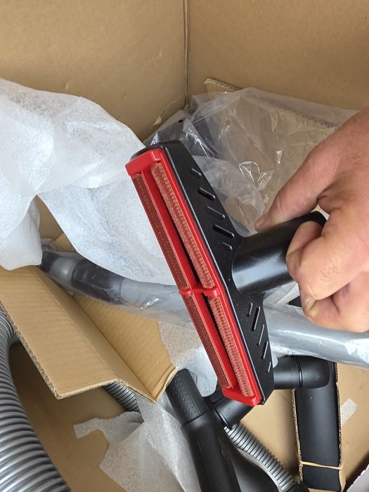 Aspirator Bosch seria 8 nou