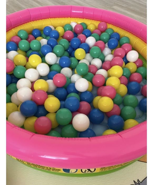 Продам детский сухой бассейн