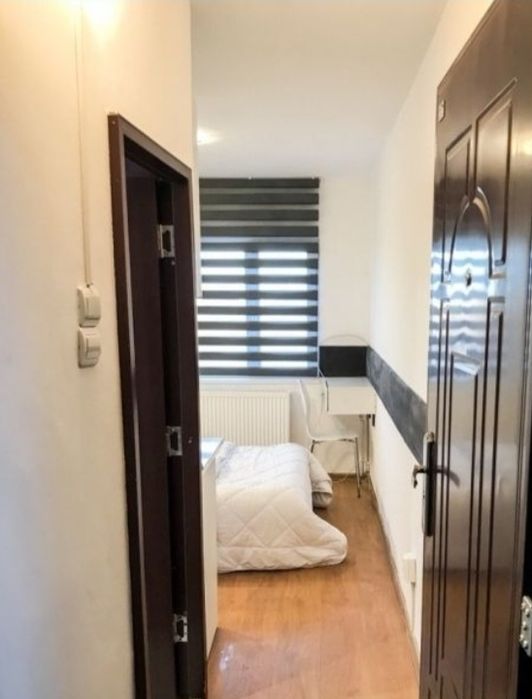 Închiriez garsoniera zona Afi