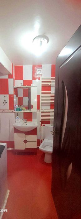 Vând Apartament cu 2 camere la Malul Mării!