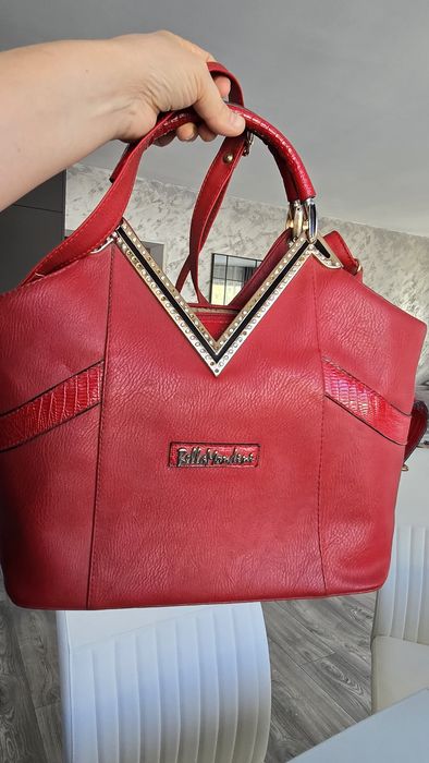 Червена чанта, твърда, тип куфарче