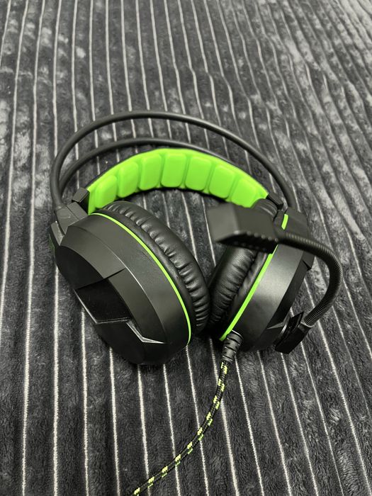 Продам игровой наушник с проводом