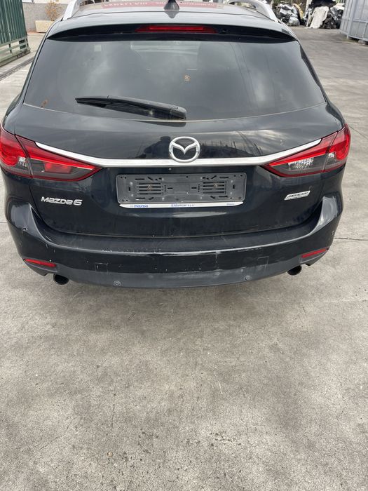 Dezmembrez Mazda 6 motor2.2 SH