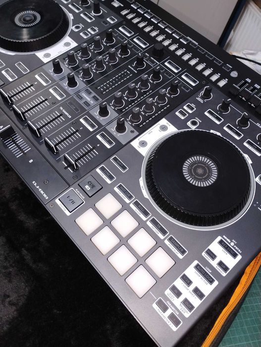 Controller DJ-808  -Nou, nefolosit!