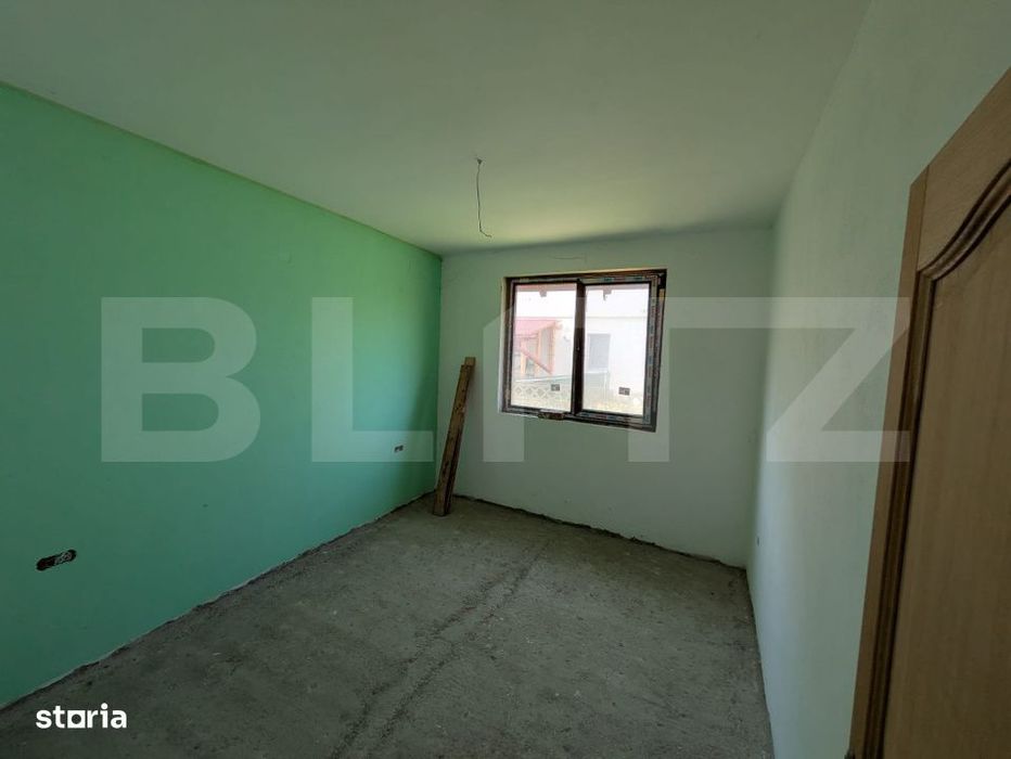 Casa semi-finisata de vanzare, 299 mp, zona Moreni