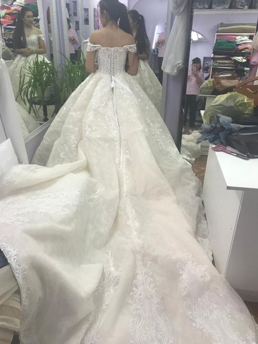 Свадебное платье