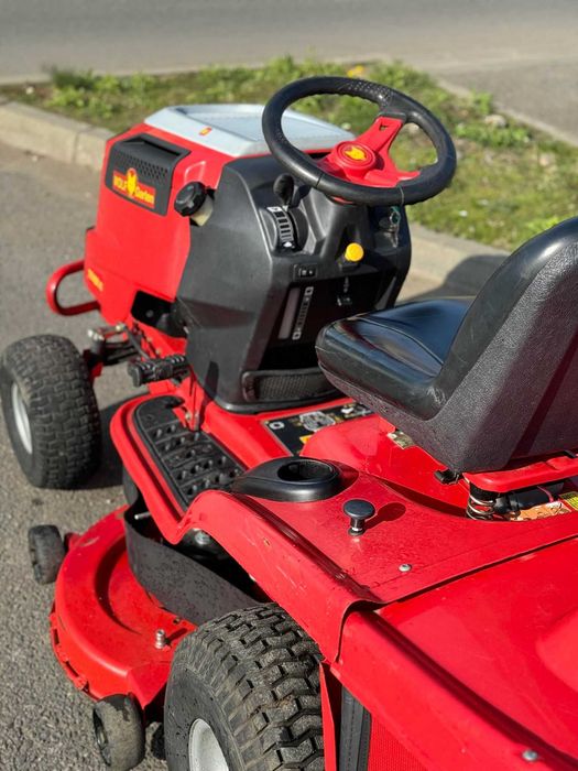 Tractoras de tuns iarba WOLF Garten 24Hp