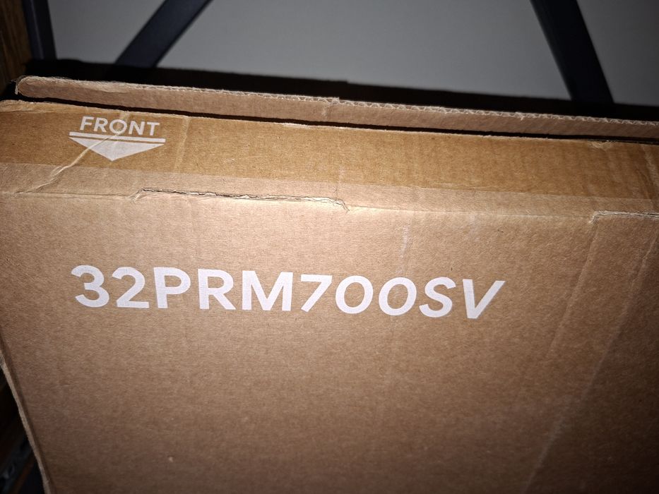 Срочно продам телевизор Premier абсолютно новый 32 дум смарт тв