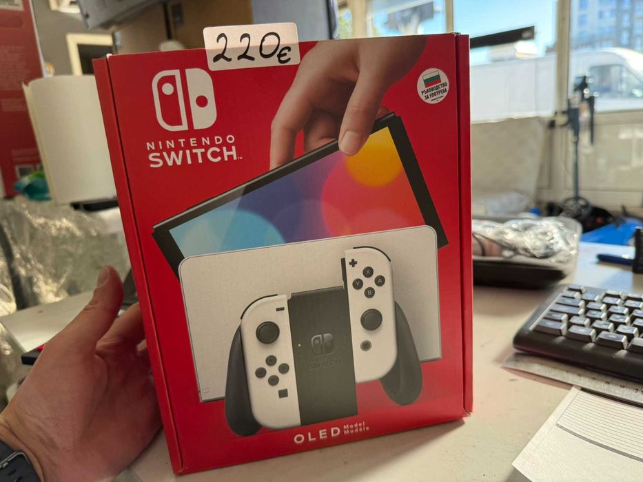 Nintendo Switch OLED HEG-001