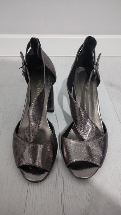 Туфли для девушек и женщин