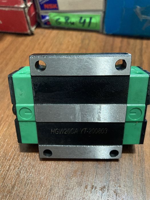 TRH20-A / HGW20CA | каретка с фланцем 20 мм