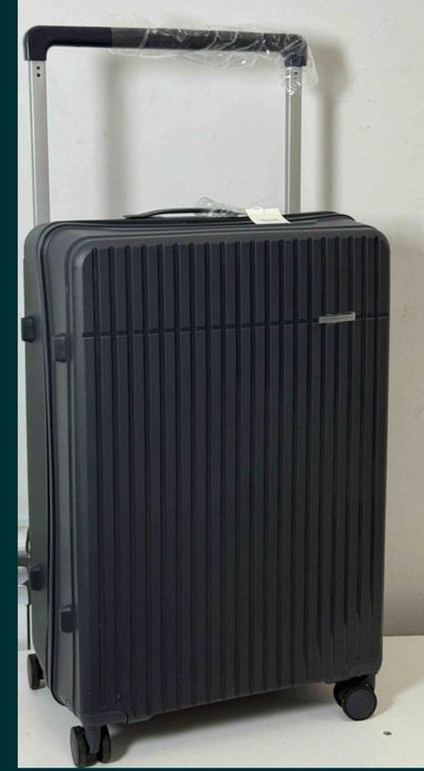 Чемодан полипропилен,размер L