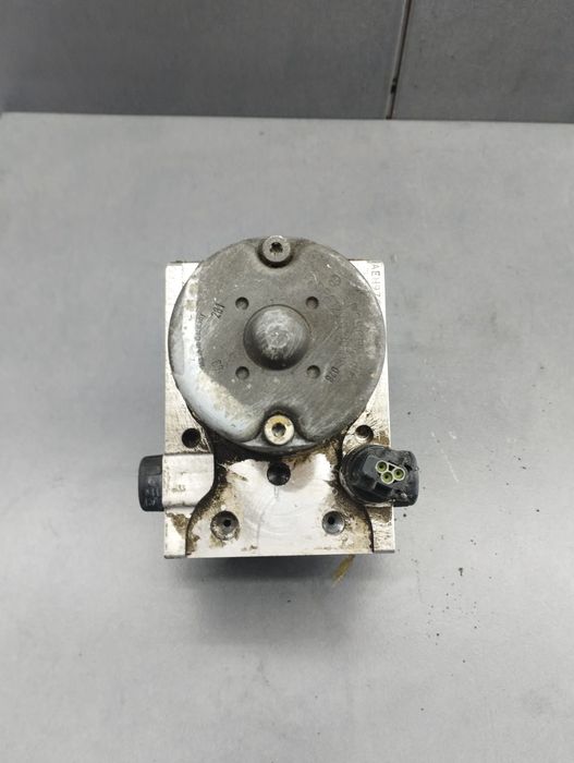 Pompa ABS 4B0 614 517G Volkswagen VW Passat 1.9 TDI MT (101 hp)