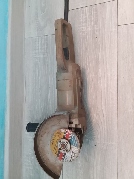 Болгарка кроун 180 диск бу