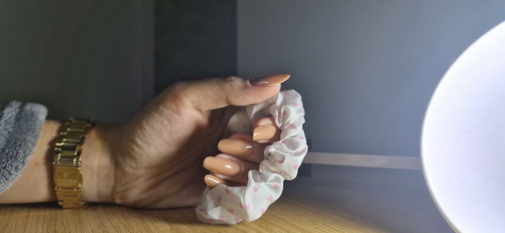 Pun unghii cu gel 80 lei