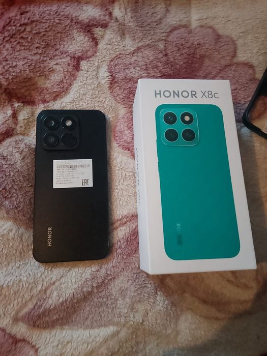 Продам телефон HONOR X8c