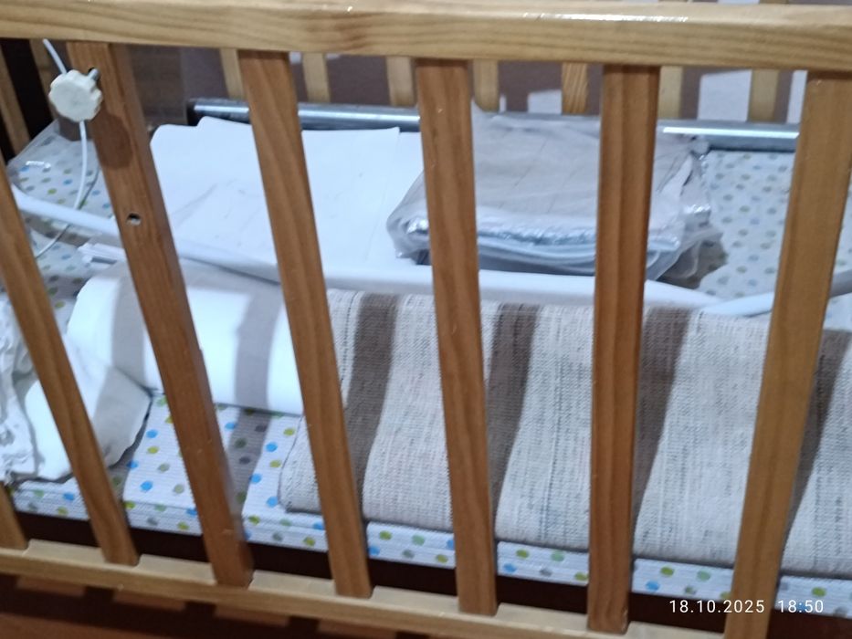 Продам детскую кроватку