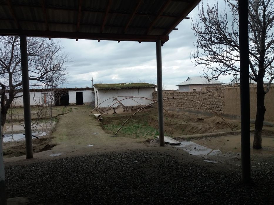 Срочно уй сотилади