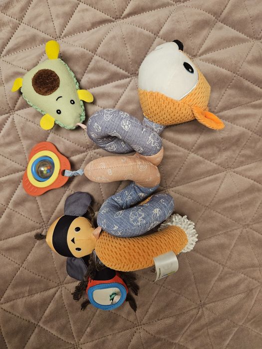 Сет бебешки/ детски играчки